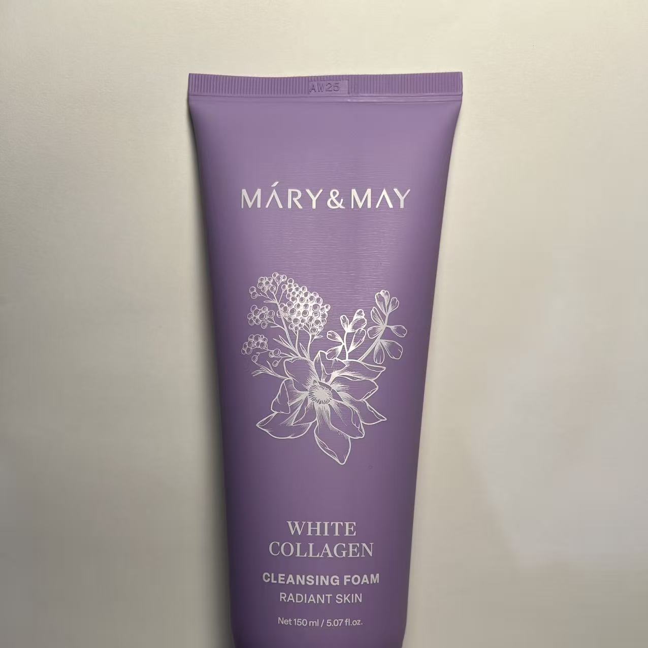 DETERGENTE VISO  AL 46.6% COLLAGENE